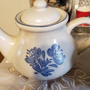 Pfaltzgraph Yorktowne Tea Pot